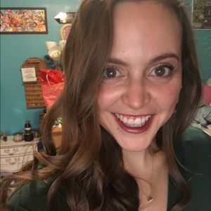 Meet your Posher, Caylie